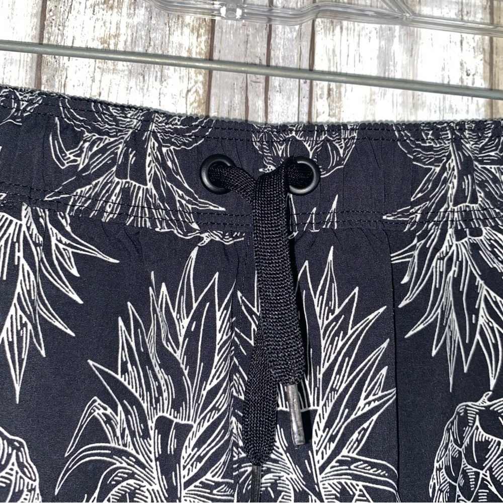 Lauren James Black Pineapple Shorts - Picture 5 of 5